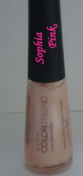 Esmalte color trend rosa perolado.
